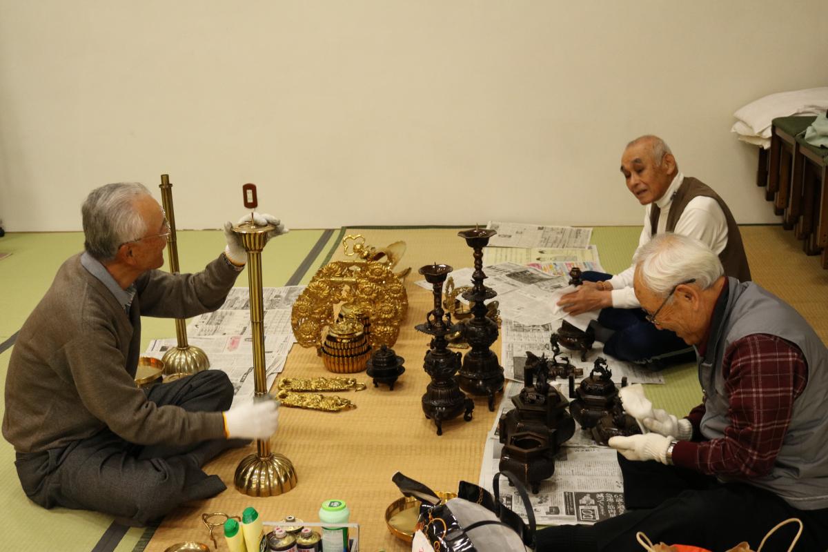 2015.11　おみがき・寺院・納骨堂清掃奉仕活動