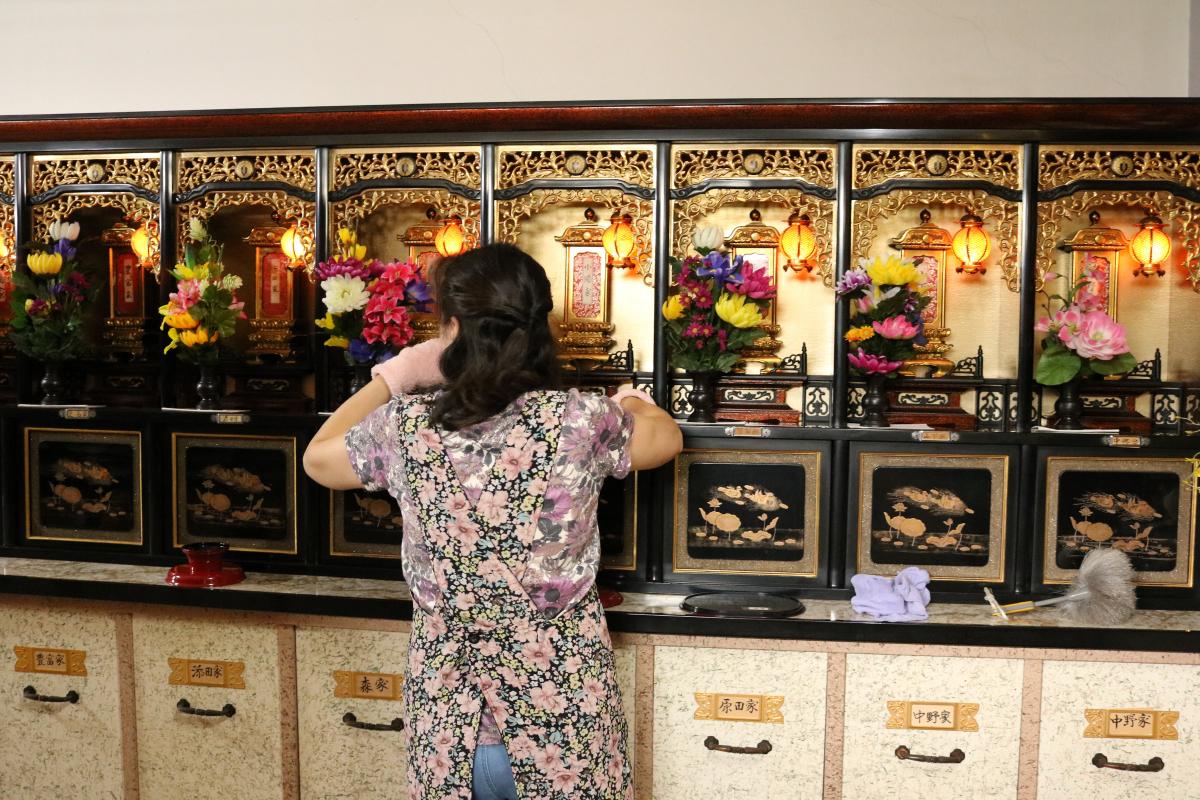 6月8日　寺院・納骨堂清掃奉仕活動