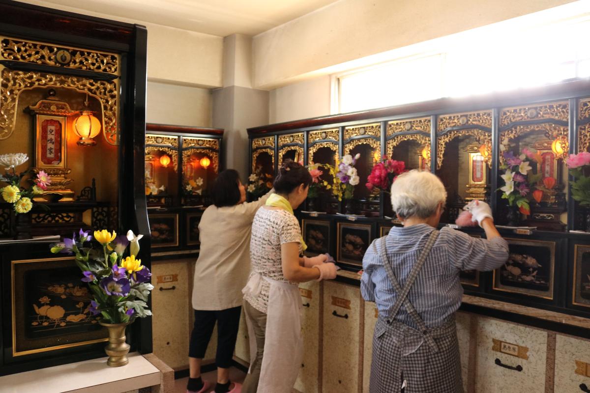 7月7日　寺院・納骨堂清掃奉仕活動