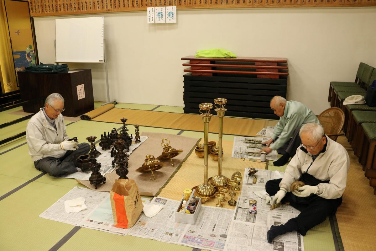 11月8日　おみがき、寺院・納骨堂清掃ボランティア活動