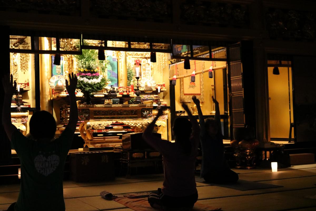 4月22日　寺ヨガ