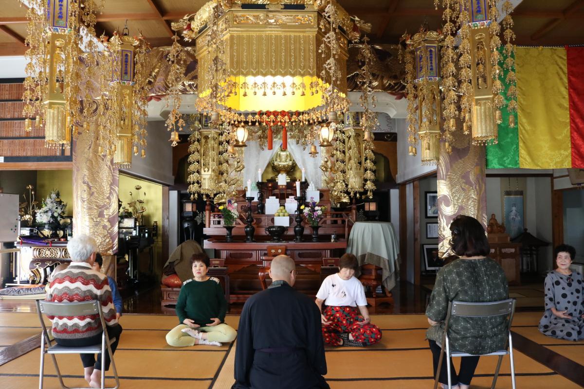 10月1日　寺子屋（お寺で秋の座禅体験）