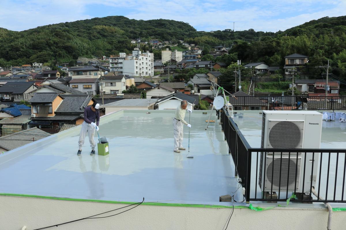 9月23日    屋上の防水工事